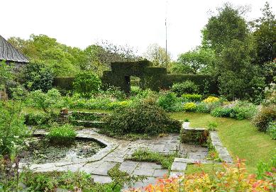 SunkGardenGreatDixter2